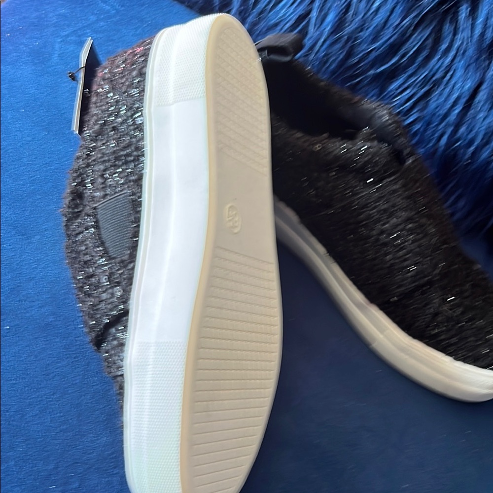 DV by Dolce Vita Black Textured Sneakers - Picture 10 of 14